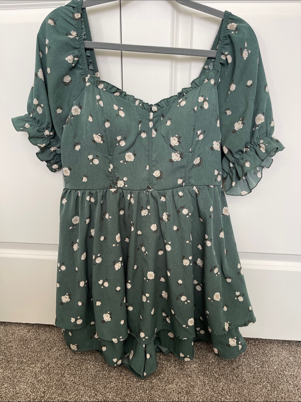 Floral Puff-Sleeve Peplum Top - Green